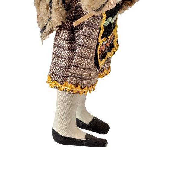 Vintage 7.5" Eastern European Folk Doll 8" Handmade Spinning Wool Costume - Picture 11 of 16